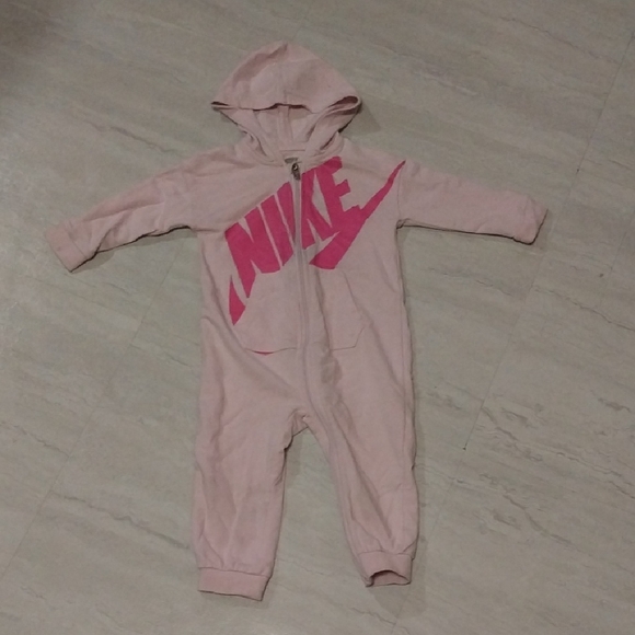 Nike Other - Nike Light Pink Kids Hooded Footie